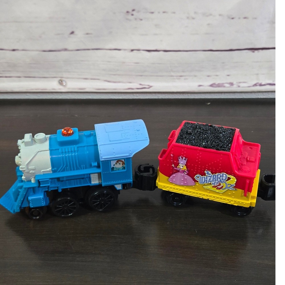 Lionel Littlest Lines Train Engine w Wizard of Oz Coal Car